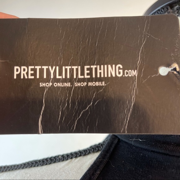 Pretty Little Thing Black Sleeveless Bodysuit NWT Size S - Picture 6 of 7